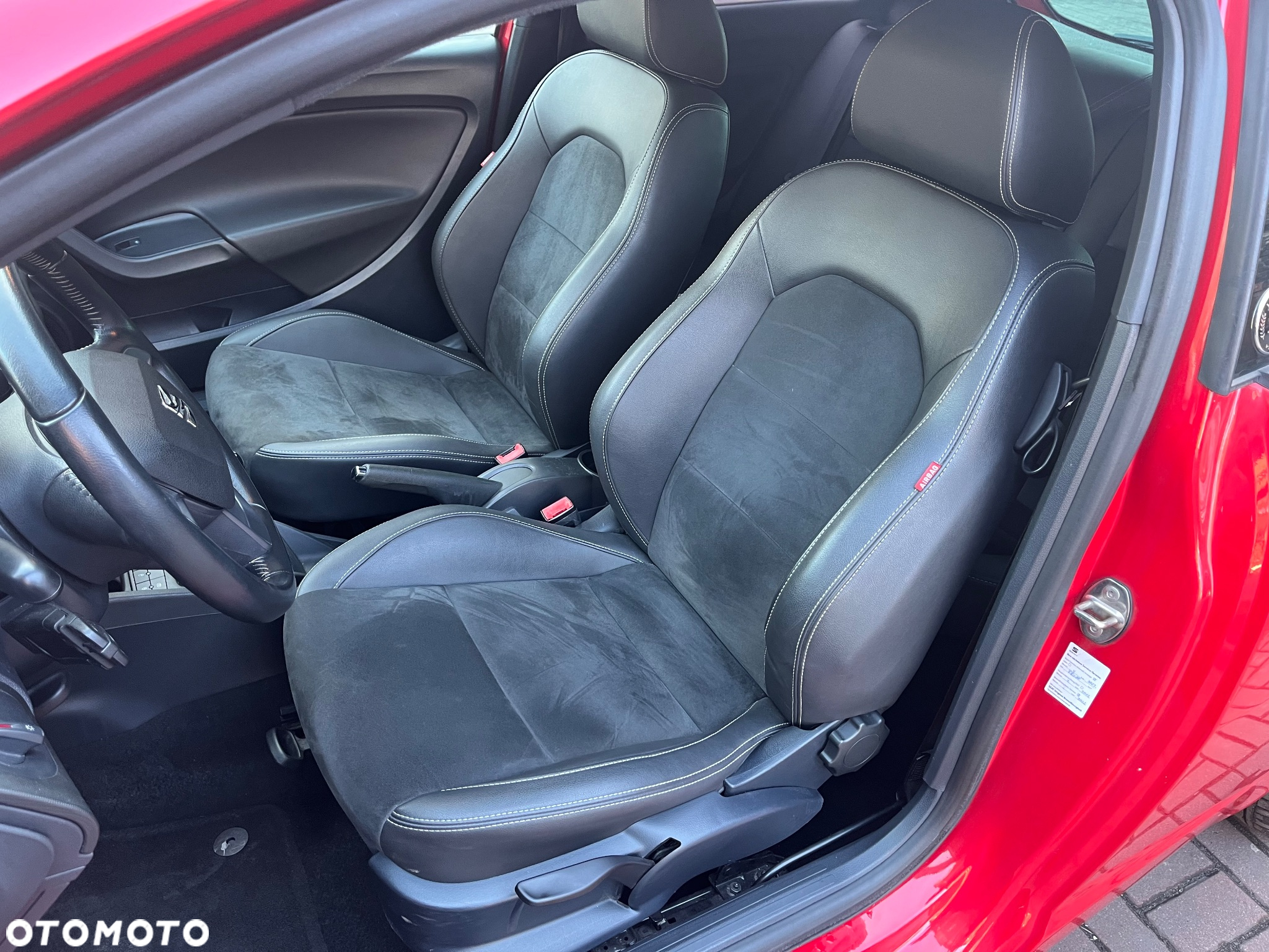 Seat Ibiza SC 1.2 TSI 30 Years - 14