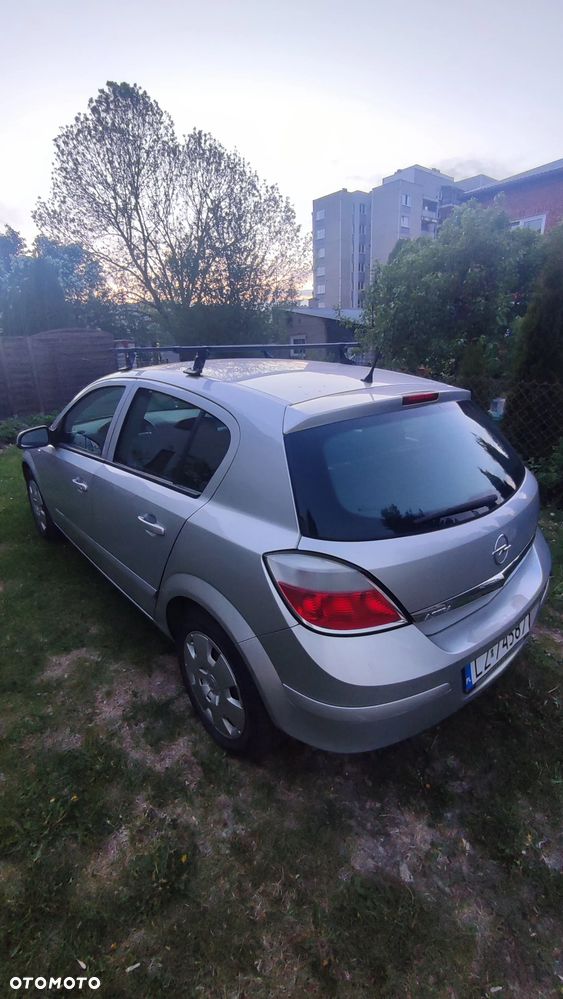 Opel Astra 1.4 Enjoy - 11
