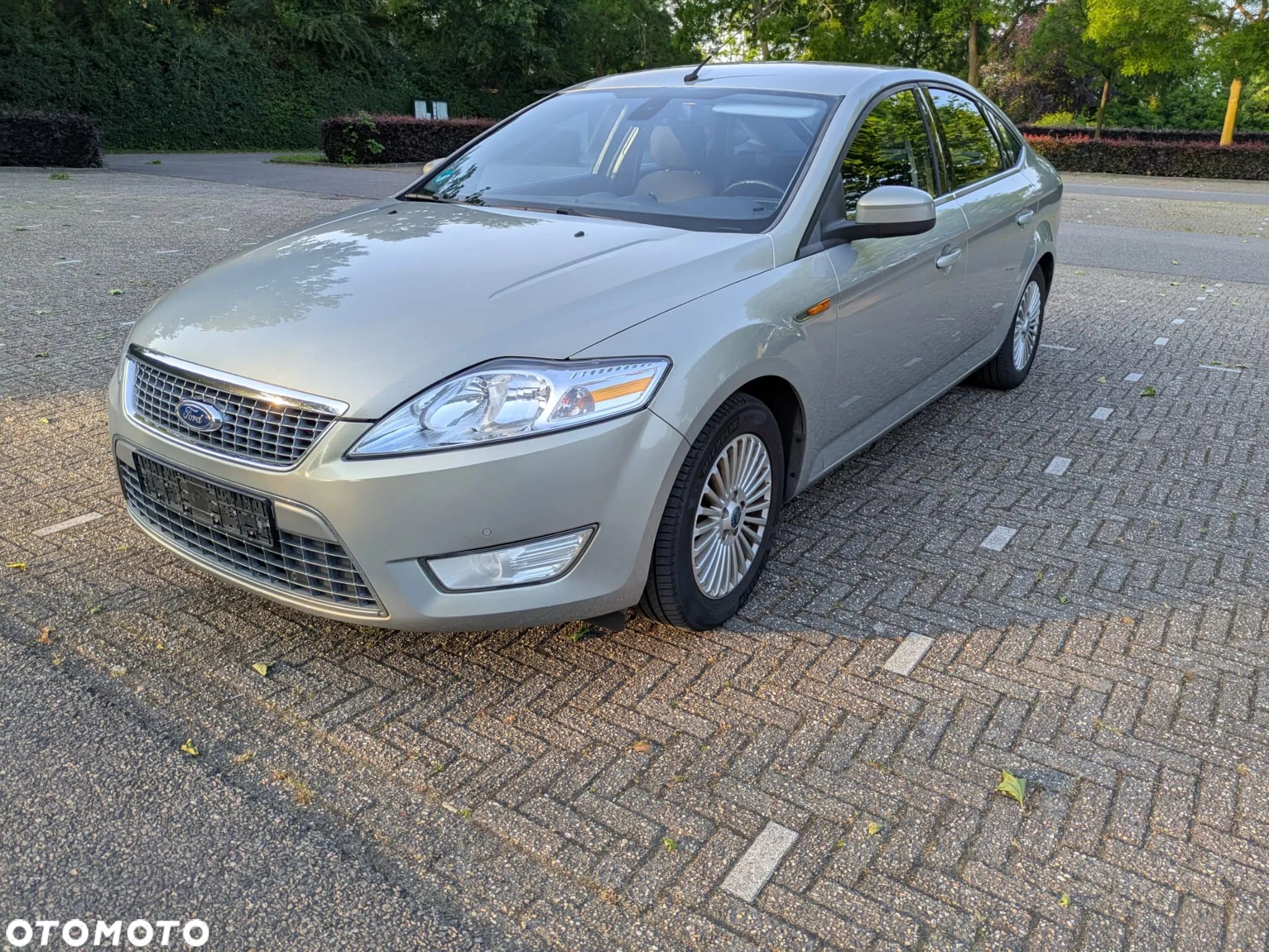 Ford Mondeo 2.0 Ghia - 1