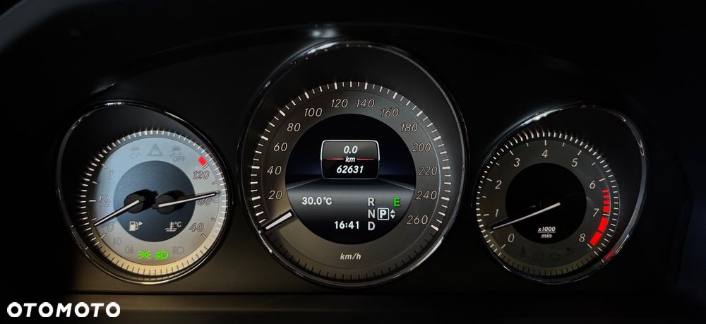 Mercedes-Benz GLK 350 4-Matic - 14