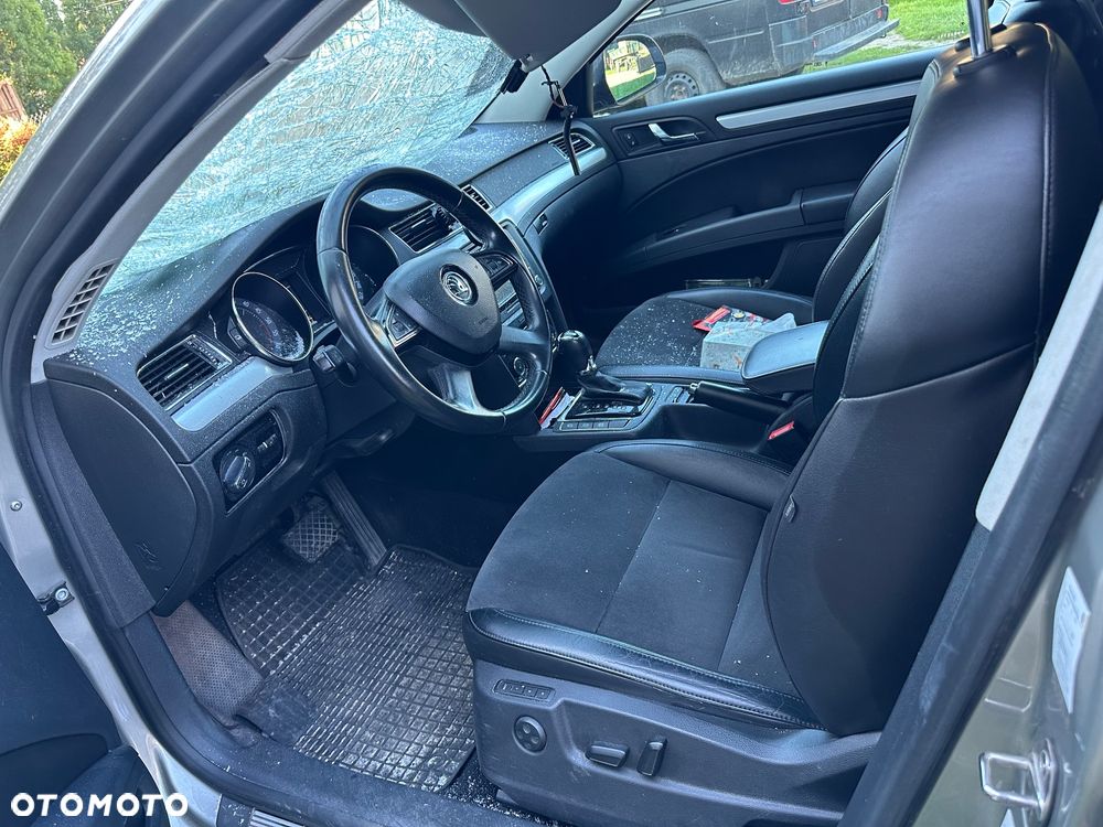 Skoda Superb 2.0 TDI 4x4 Platinum Outdoor DSG - 8