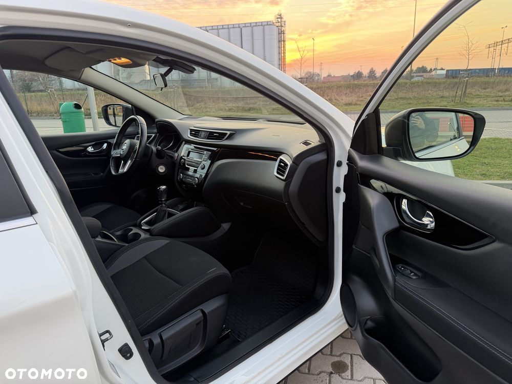 Nissan Qashqai 1.2 DIG-T Visia EU6 - 5