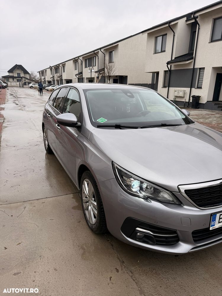 Peugeot 308 1.2 L PureTech Turbo Active Aut. - 2