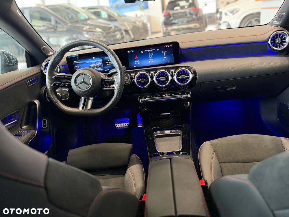 Mercedes-Benz CLA 200 AMG Line 7G-DCT - 5