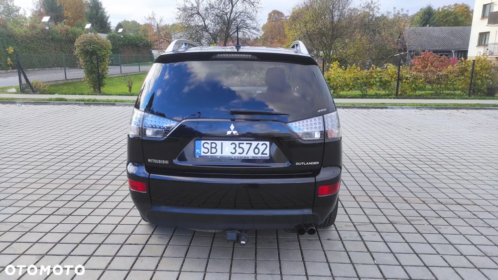 Mitsubishi Outlander 2.2 DI-D 4WD Instyle - 4