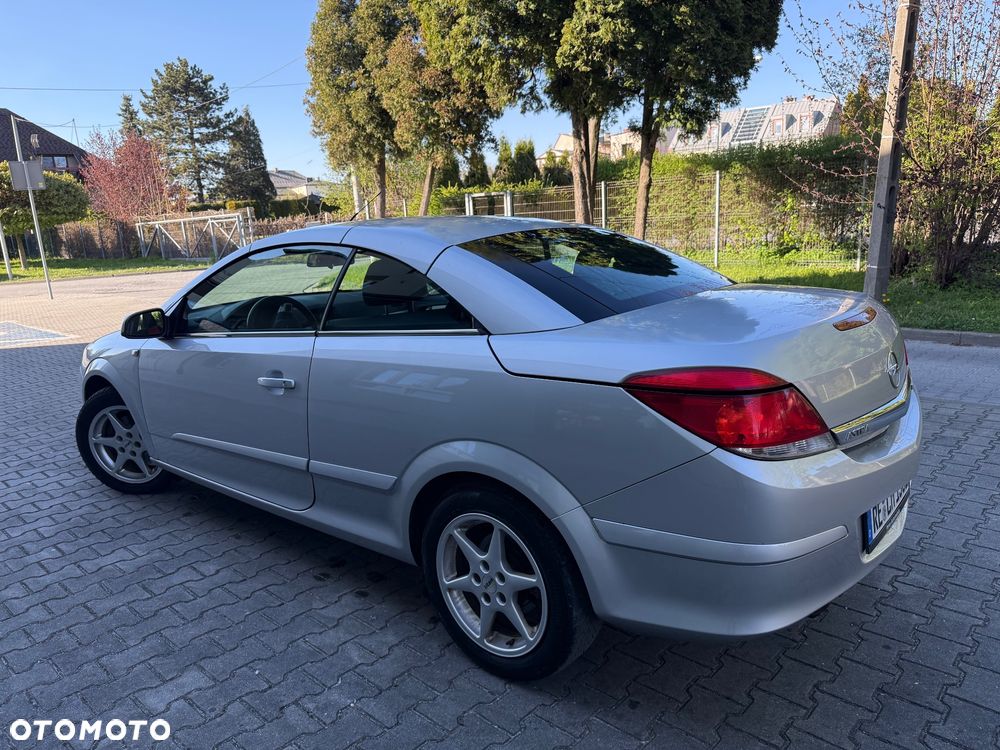 Opel Astra 1.6 Catch me - 21