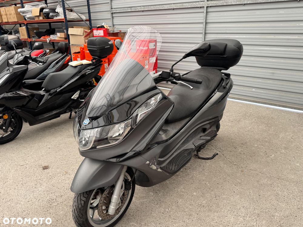 Piaggio X10 - 3