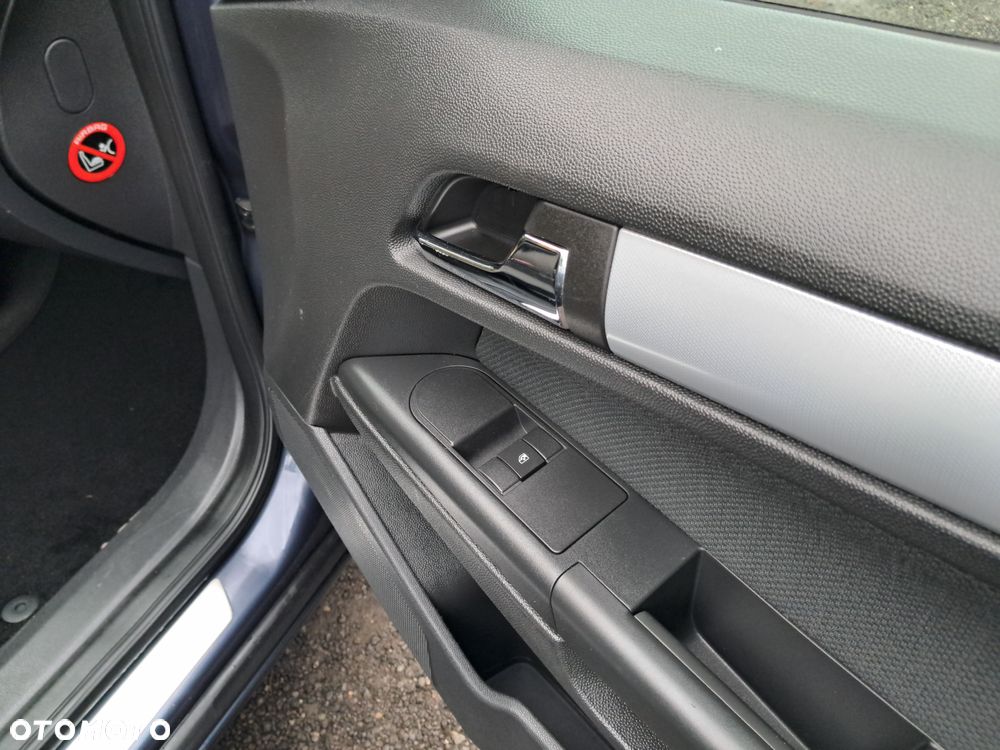 Opel Astra 1.8 Sport - 14