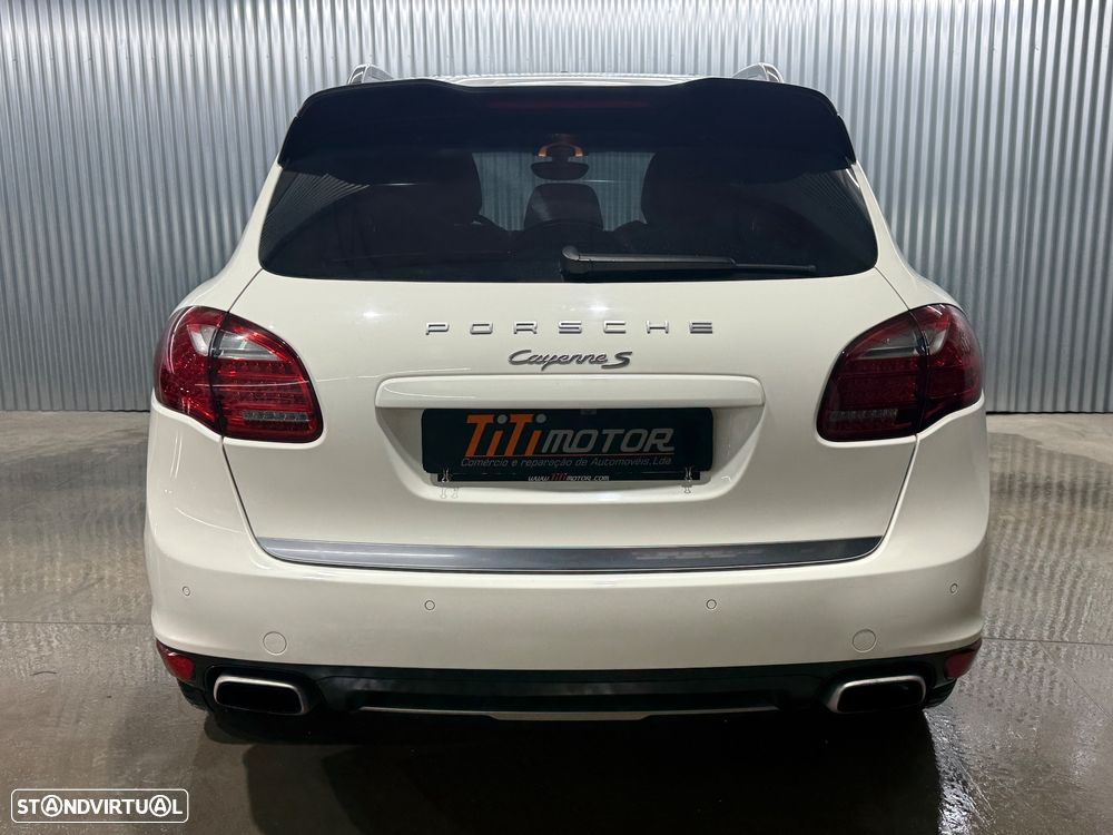 Porsche Cayenne S - 5