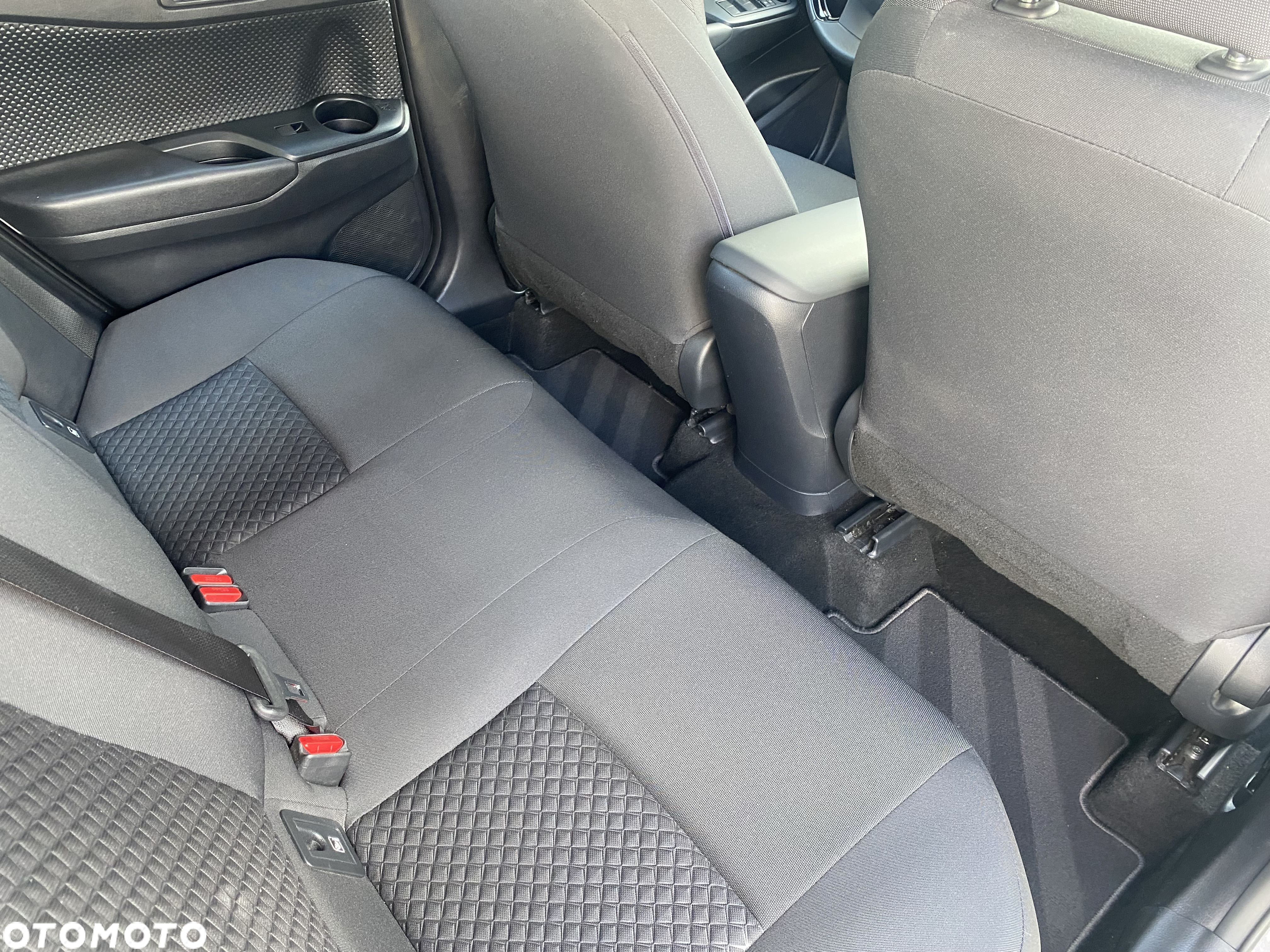 Toyota C-HR 2.0 Hybrid Premiere Edition - 4