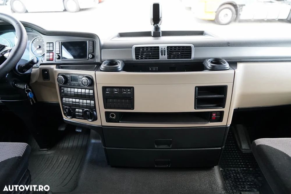 MAN TGX 18.500 / 4x4 / HIDRAULICĂ / HYDRODRIVE / NAVI RIO / EURO 6 / - 30