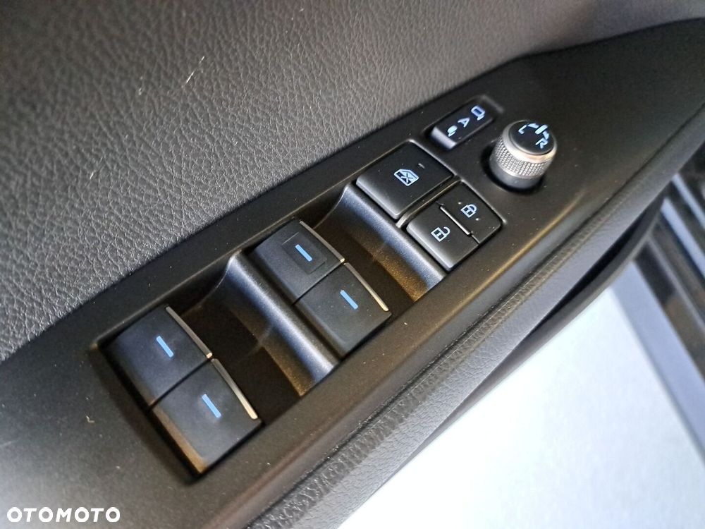 Toyota Camry 2.5 Hybrid Prestige CVT - 37