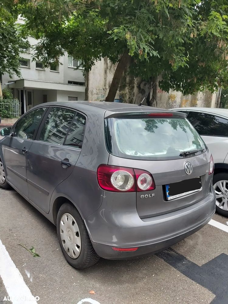 Volkswagen Golf - 3
