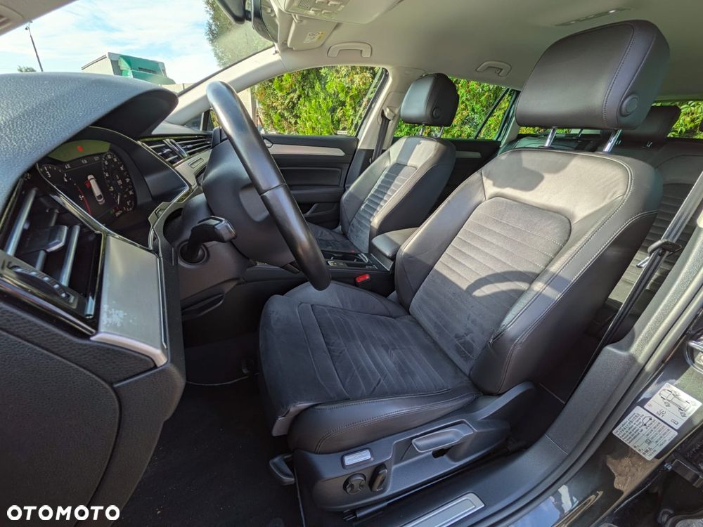 Volkswagen Passat 2.0 TDI SCR Highline DSG - 12