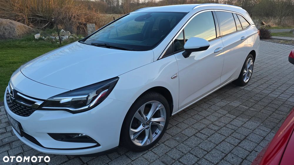 Opel Astra 1.4 T Dynamic S&S - 9