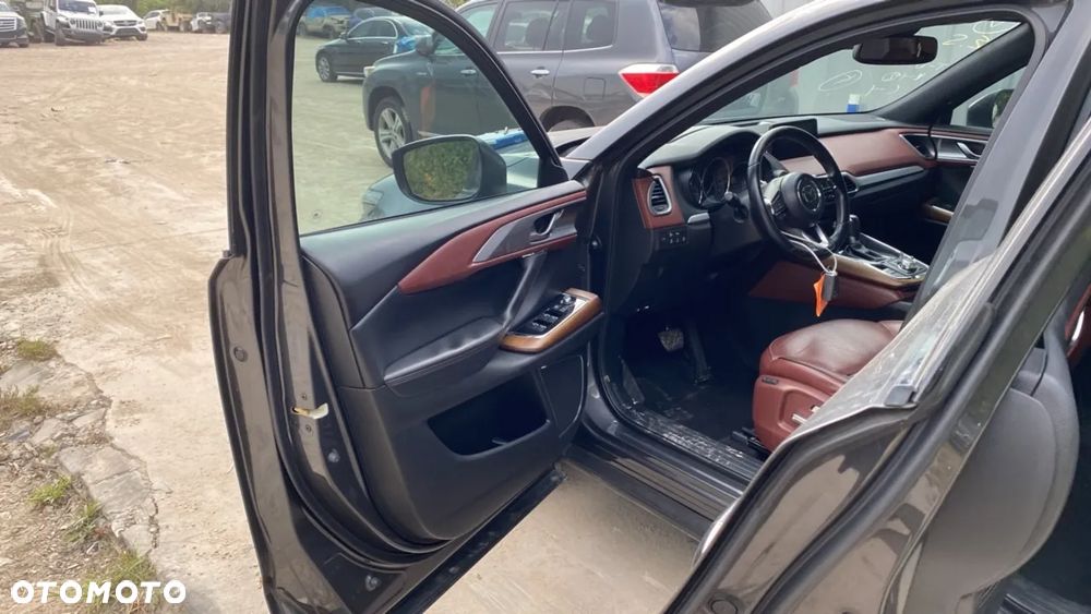 Mazda CX-9 - 35