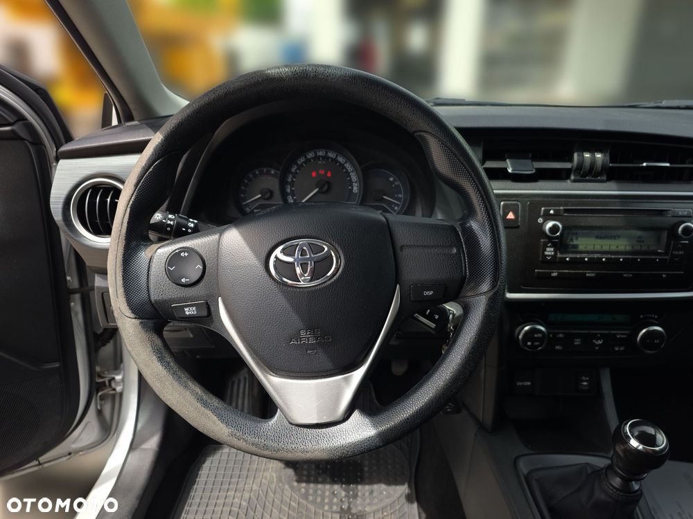 Toyota Auris 1.33 VVT-i Active - 10