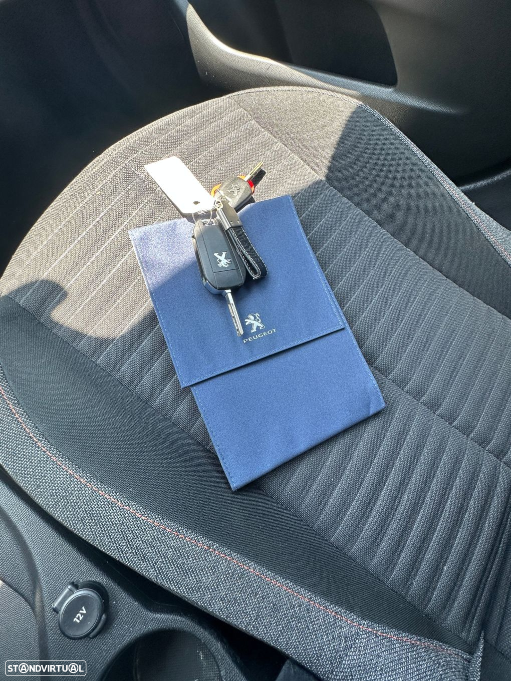 Peugeot 208 1.2 PureTech Active Pack - 23