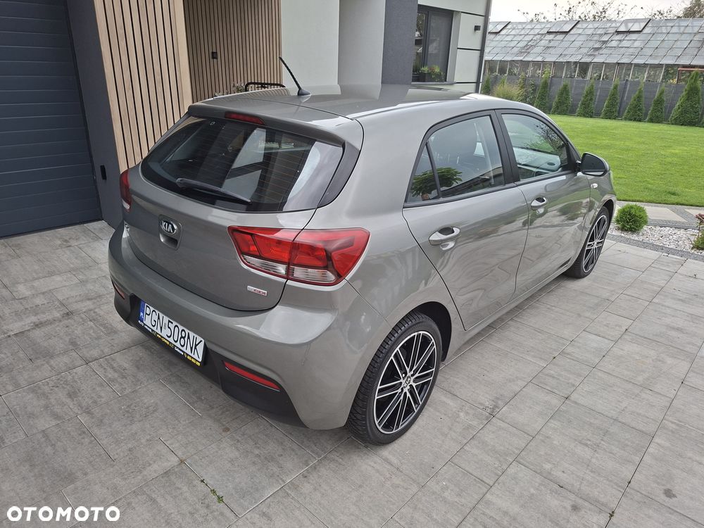 Kia Rio - 6