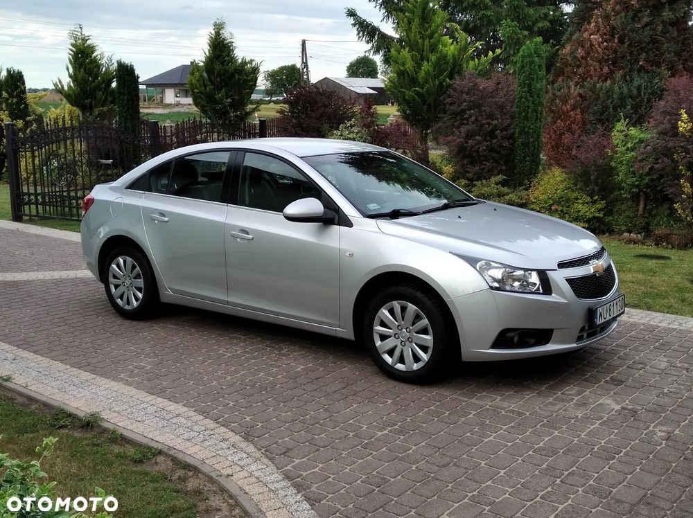 Chevrolet Cruze 1.6 LT - 4
