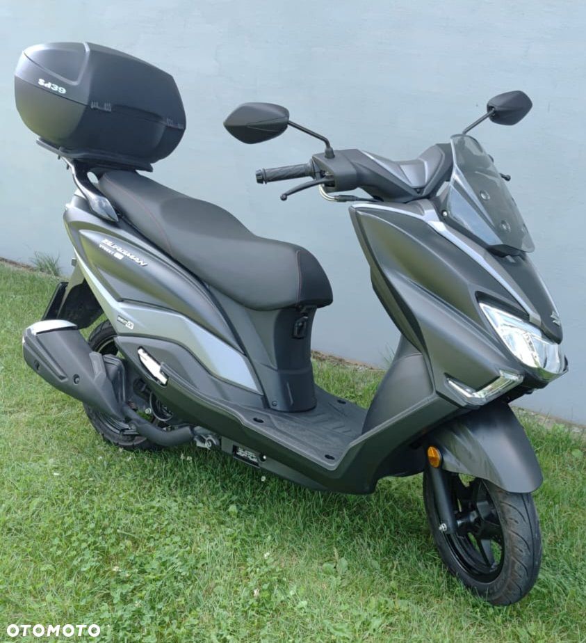 Suzuki Burgman - 6