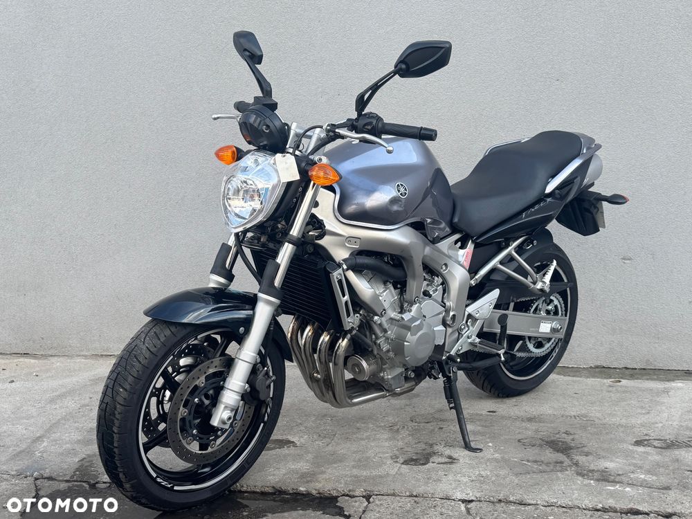 Yamaha FZ6 - 1