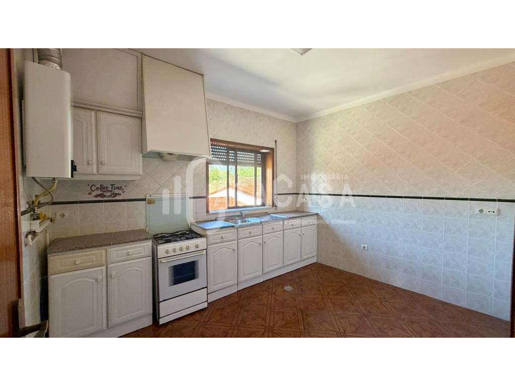Apartamento T1 para arrendamento no centro de Barrô, Águeda - Grande imagem: 3/9