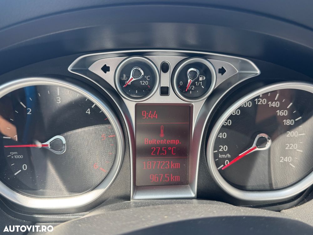 Ford Focus 1.6 TDCI 90 CP Trend - 11