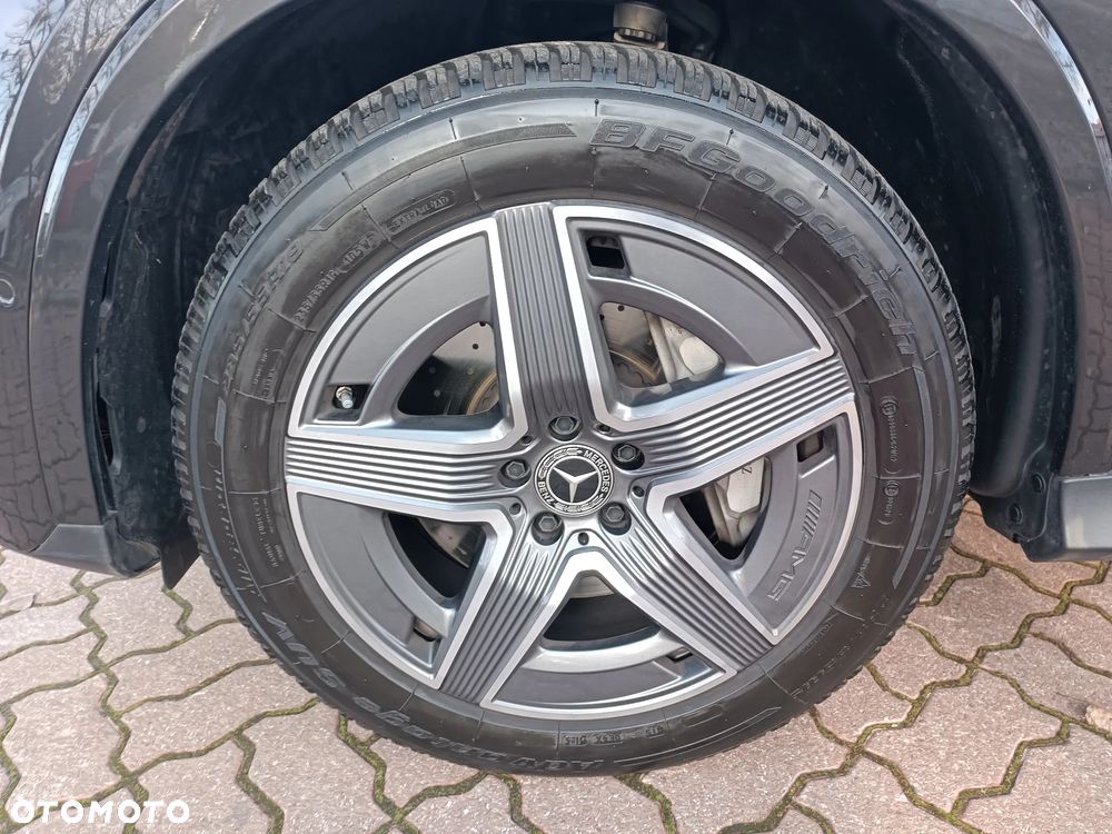 Mercedes-Benz GLC - 9