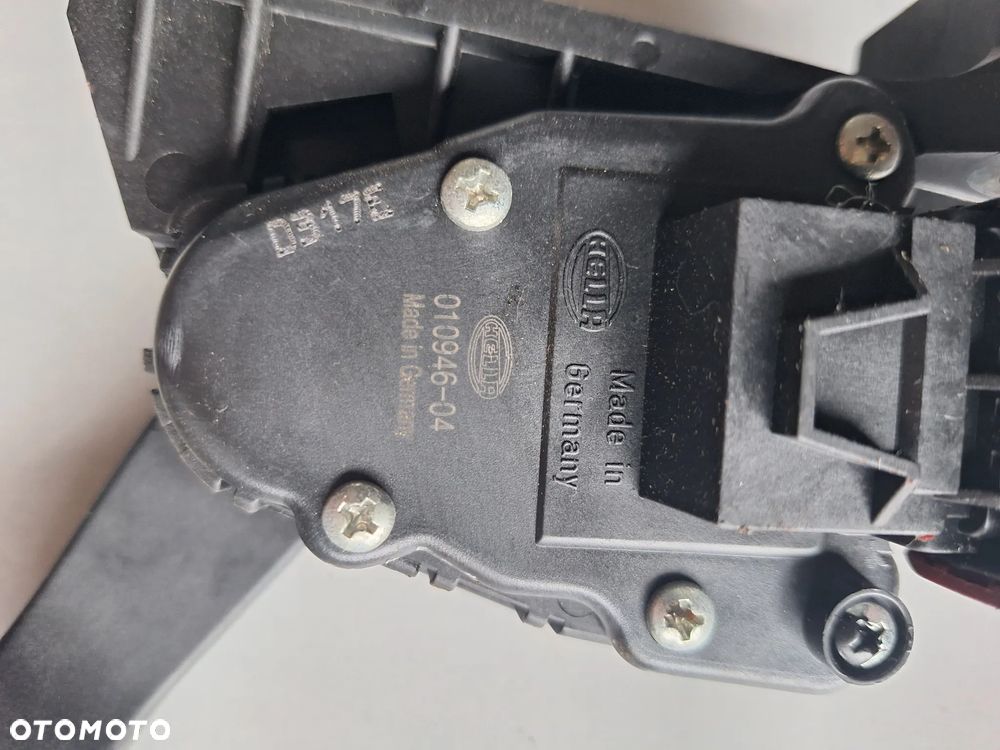 POTENCJOMETR PEDAŁ GAZU HELLA 010946-04-OPEL ASTRA H/2,0 TURBO - EUROPA - 2