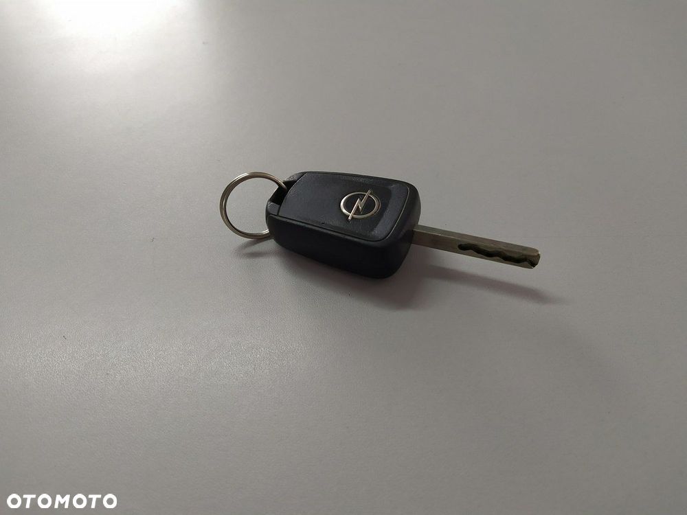 Opel Astra - 24