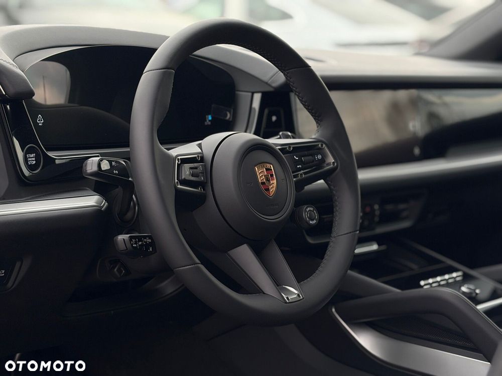 Porsche Cayenne - 22