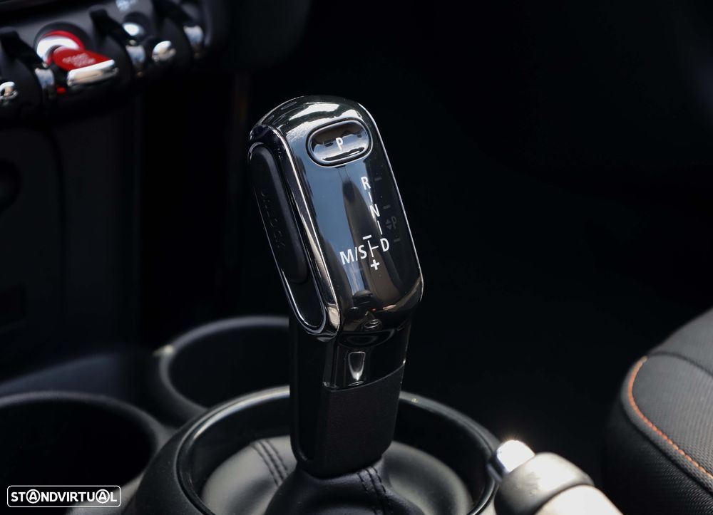 MINI Cabrio Cooper Premium First Essential Auto - 34