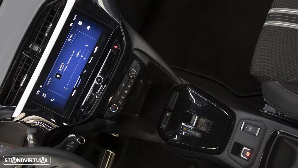 Opel Corsa 1.2 T Hybrid EdCT — fotografia 26