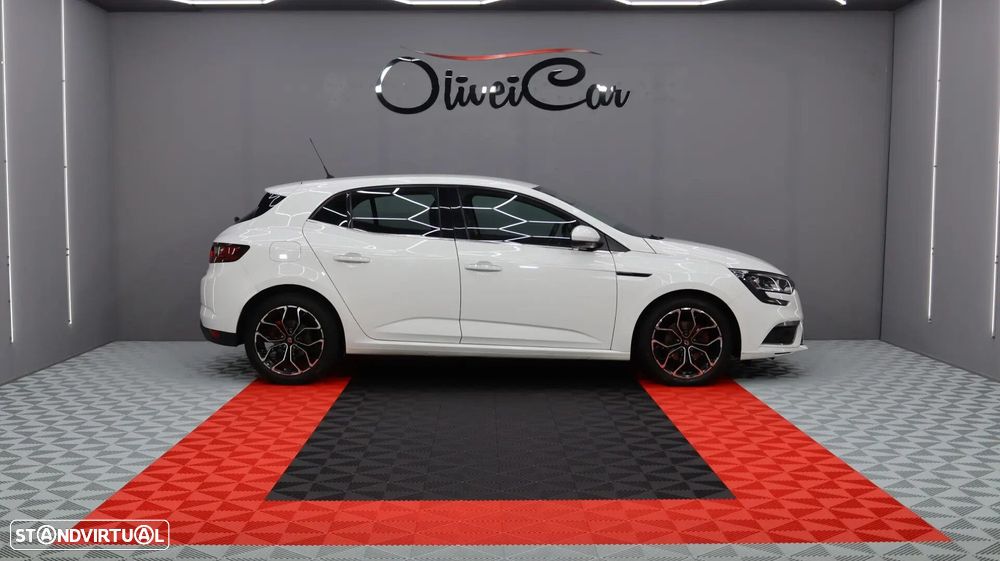 Renault Mégane 1.5 Blue dCi Limited EDC - 3