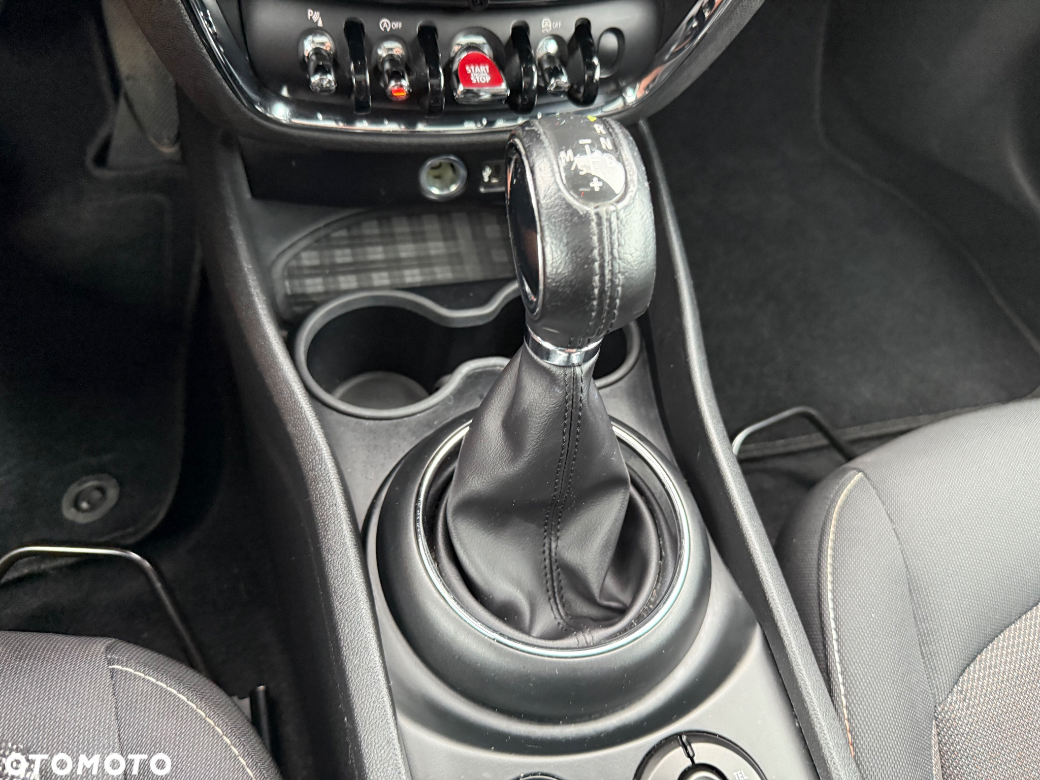 MINI Clubman Cooper D Essential Trim - 17
