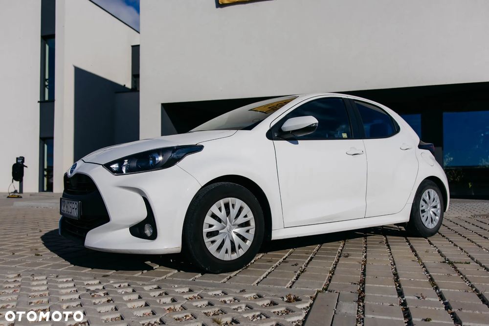 Toyota Yaris 2023 photo 5