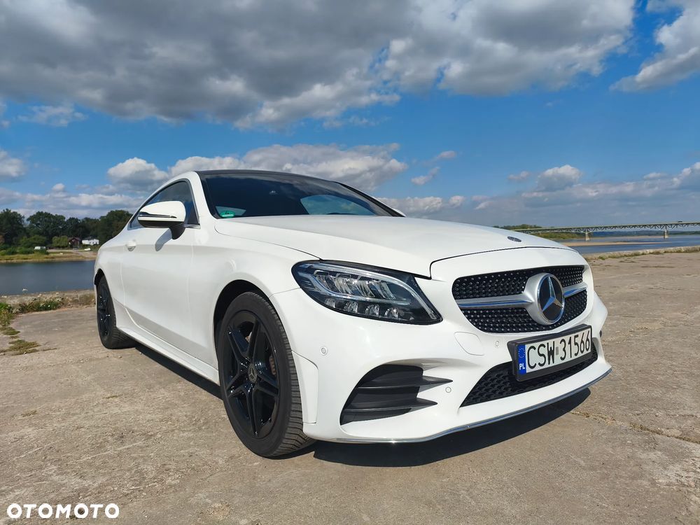 Mercedes-Benz Klasa C 180 9G-TRONIC AMG Line - 21