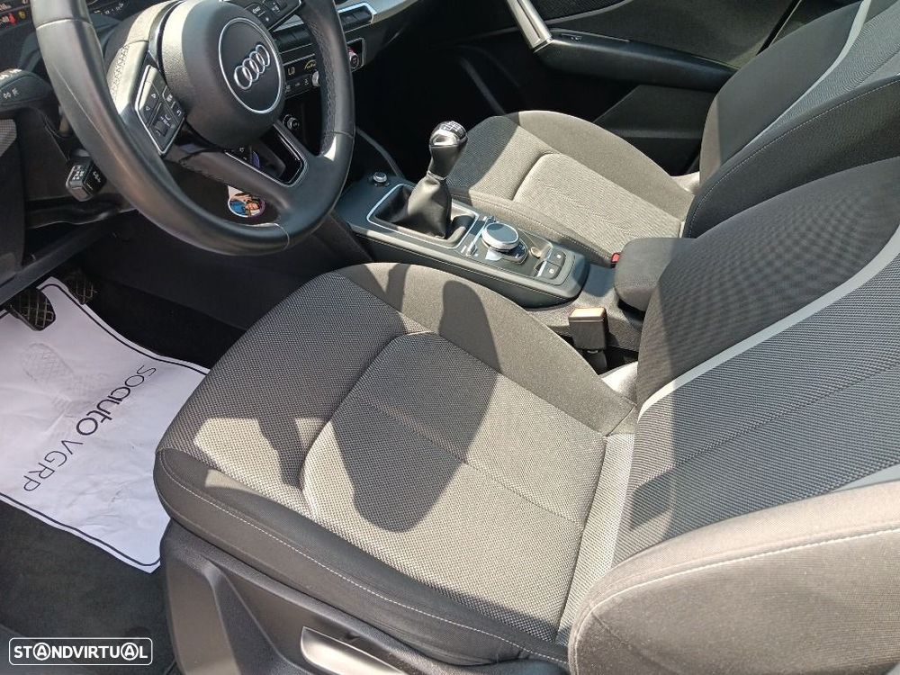 Audi Q2 30 TFSI Advanced — fotografia 14