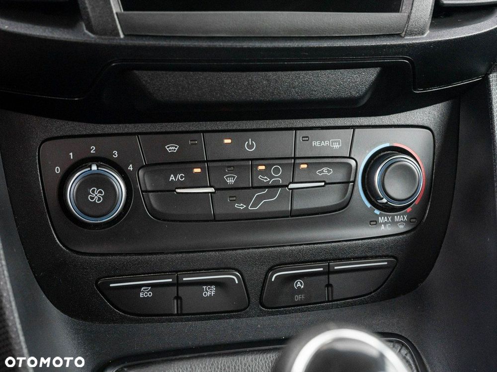 Ford Transit Connect - 17