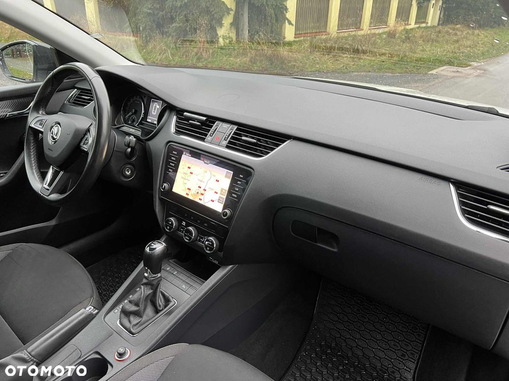 Skoda Octavia 2.0 TDI SCR Style DSG - 18