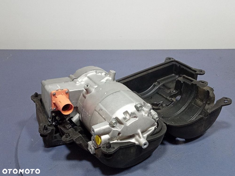 BMW I4 G26 M50 KOMPRESOR SPRĘŻARKA KLIMATYZACJI 5A63640 - 5