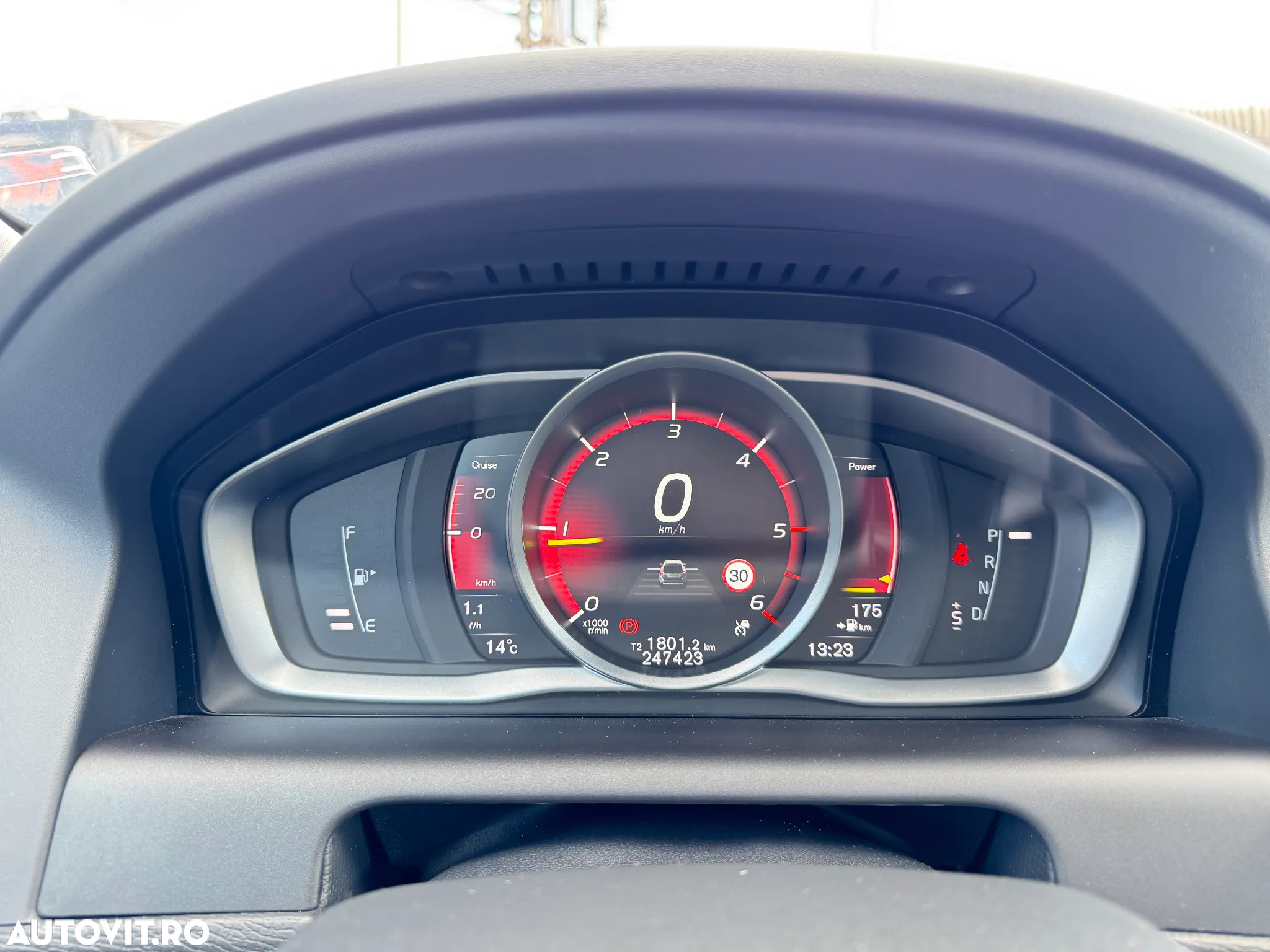 Volvo XC 60 D3 Geartronic Summum - 16