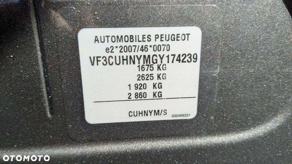 Peugeot 2008 - 24