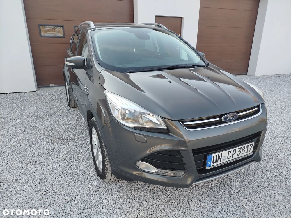 Ford Kuga 2.0 TDCi 2x4 Titanium - 11
