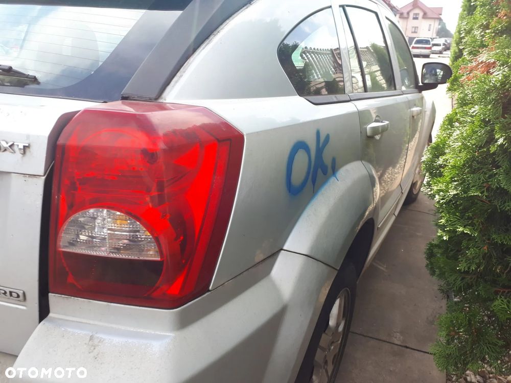 DODGE CALIBER 06-09 2.0 CRD OŚWIETLENIE KABINY LAMPKA PODSUFITKI - 18