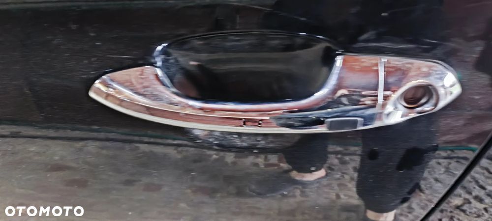 Kia Carens 1.7 CRDi L 7os - 21