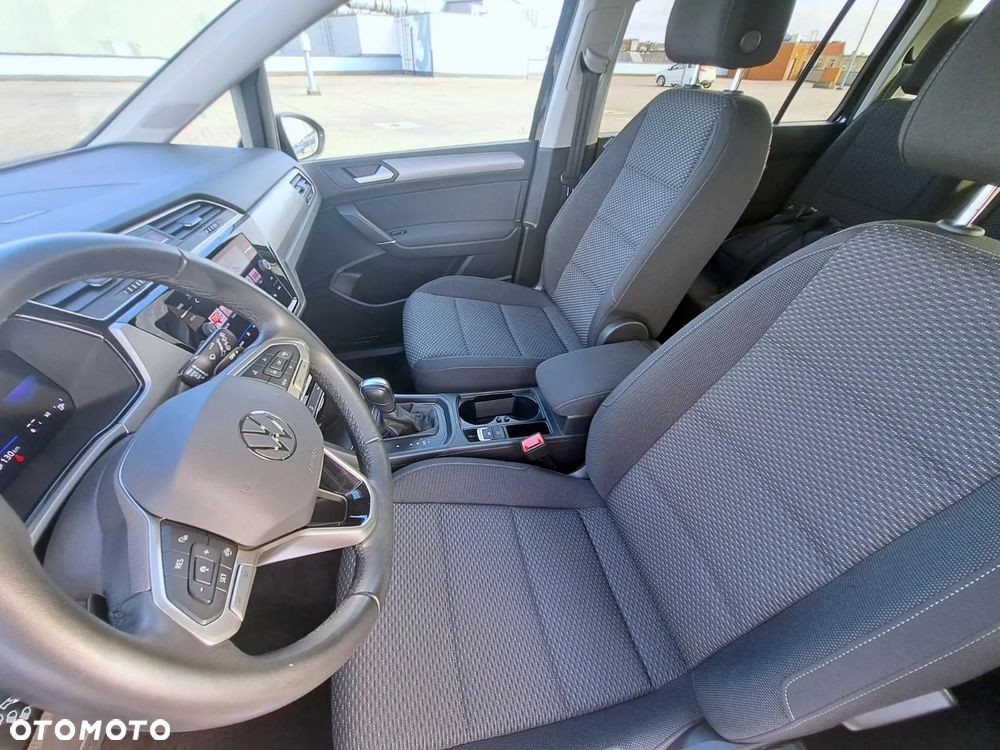 Volkswagen Touran 2.0 TDI BMT Comfortline DSG - 24
