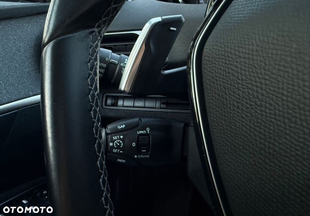 Peugeot 3008 1.5 BlueHDi Allure S&S EAT8 - 8