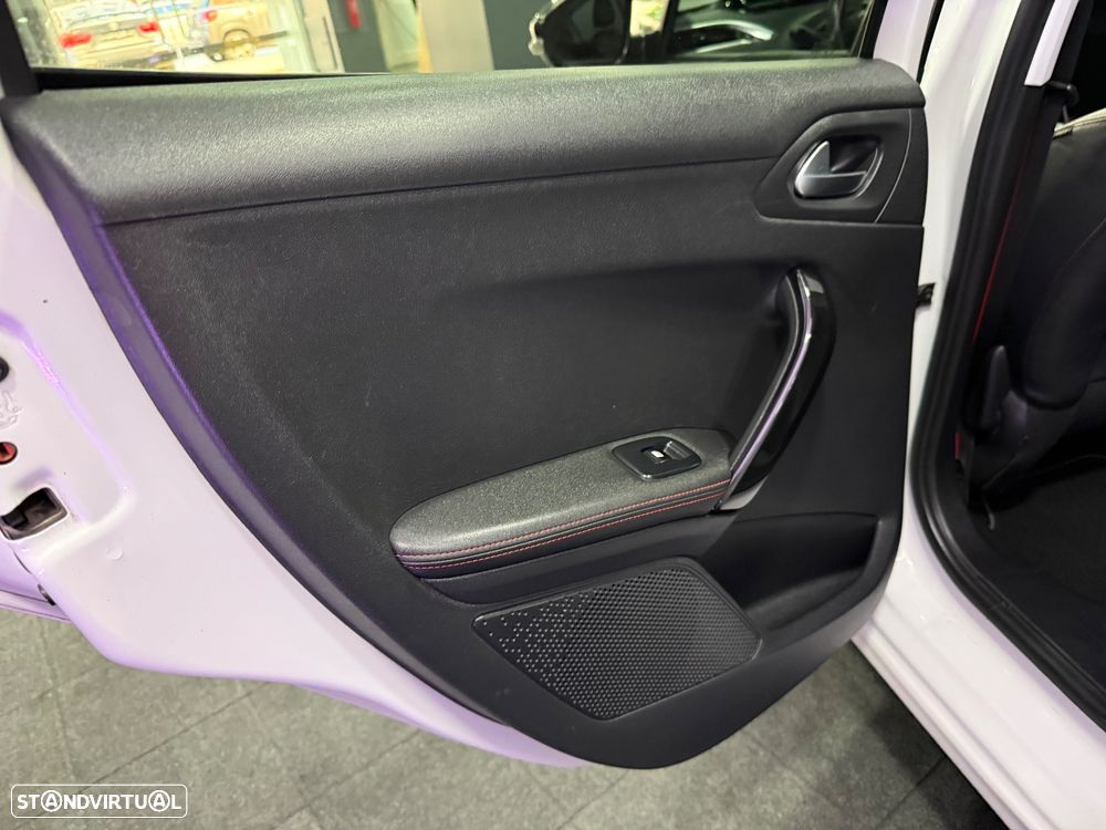 Peugeot 208 1.2 PureTech GT Line EAT6 - 9